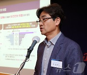 바이오 리더스 클럽서 기조발표하는 이정민 질병청 총괄과장