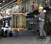 해군 노적봉함, 카타르 현지 훈련 참가 차 장비·병력 탑재