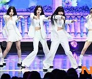 미미로즈, ‘더쇼’에서 그림같은 안무 [포토엔HD]