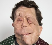 Adam Pearson Portrait Session