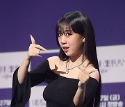 '더 시즌즈' 최연소 MC 이영지