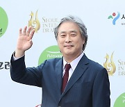 "영화인이자, 방송인" 박찬욱·송강호, 서울드라마어워즈 수상(종합)