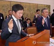 정몽규 축협회장, '종이 뒤적이며 뻔한 사과' 일관... 국정감사에선 과연 다를까