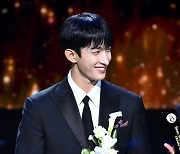 세븐틴 부석순 도겸,'멋진 콧대' [사진]