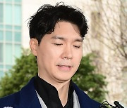 박수홍 친형 회사서 근무했던 세무사 "조카에게 지분 양도? 상식적으로 어려운 일"