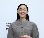 자우림 김윤아, 은은한 미소