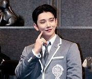 [ET포토] 세븐틴 조슈아, '이러니 반할 수 밖에'