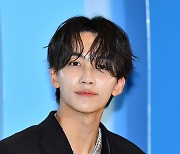 세븐틴 정한, 오늘(26일) 사회복무요원 대체복무 시작…'군백기' 시작