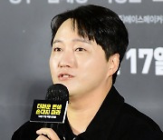 [포토] 김대명, 숨막히는 대본