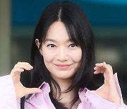 [TD포토] 신민아 '김우빈은 좋겠네~'