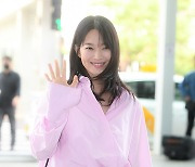 [TD포토] 신민아 '웃음꽃이 활짝~'