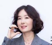 [T포토] 오연수 '볼하트도 멋지게'