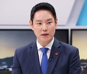 김한규, 추경호에 "부총리때 법인세 인하 주장…세수펑크 누구 책임이냐"