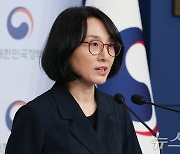 [속보] 정부 "권역 내외 진료협력 강화…'전문의뢰제' 마련"