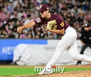 [MD포토] 김동혁 '전력투'