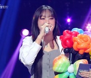 '더시즌즈' 최연소 MC 이영지 "나보다 10살 많은 프로, 감개무량" [종합]