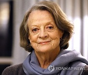 Obit Maggie Smith