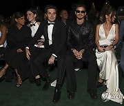 France Fashion Victoria Beckham 25 Front Row