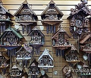 MULTIMEDIA SET GERMANY CUCKOO CLOCKS