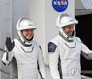 SpaceX Stuck Astronauts