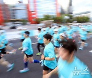 러닝 열풍 타고 8000명 참가한 뉴발란스 '런 유어 웨이'