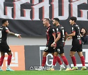 ‘관중 신기록+일류첸코 결승포’ 서울, 수원FC 1-0 제압…파이널A→亞향해 진격 [SS현장리뷰]