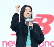 김연아, ‘런 유어 웨이 서울 파이팅!’  [포토엔HD]