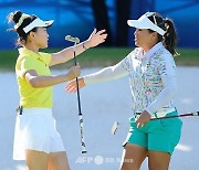 [방민준의 골프세상] 골프는 '간절함의 대결'… LPGA 수완나푸라 vs 루시 리 