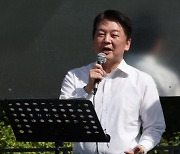 안철수 "의대 인증평가 무력화, 교육 못받은 의사만 늘려…의료개혁 역행"