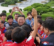 北, 연일 U-20 여자축구 우승 “국가 경사” 선전…김정은 이어 이번엔 총리가 연회 마련