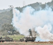 제병협동전투 시범 선보이는 육군