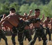 김정은, 대한민국 국군의날즈음 특수작전부대 시찰