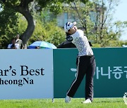 '가을 여왕' 김수지, KLPGA 하이트진로 챔피언십 3R 단독 선두