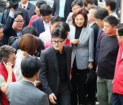 민주 ‘금투세’ 지도부 위임…한동훈 “계속 못난 모습 보여”