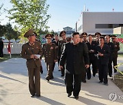 김정은, 평북 지방공장 건설현장 지도…"건설 질 보장" 강조