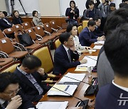 [국감]이진숙 위원장 앞에선 방통위 파견 경찰·검사