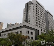 상간녀 찾아가 폭행하고 협박…판사 "불륜남녀도 책임"