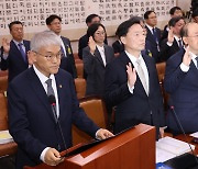 ‘이재명 재판’ 놓고 여야 공방…“재판 서둘러야” “위법수사”