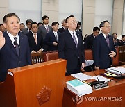 선서하는 이상민 행안부 장관