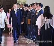 尹, 필리핀서 동남아 원전 진출 교두보…중동·유럽 이은 원전외교