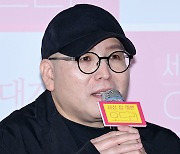 [포토] 인사말하는 '세상 참 예쁜 오드리' 이영국 감독