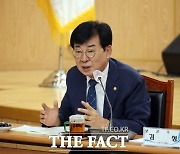 김성 장흥군수 "2025년은 장흥이 한 걸음 더 도약하는 해로 만들겠다"