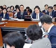 [2024 국감]복지위 국감 참고인들 "의료공백 피해 커…의정 대화하라"