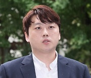 전공의대표 "지금 대학병원에 남아있는 의사는 누구입니까" 비판