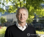 '노벨물리학상' 힌턴 "AI 통제불능 위협 우려해야"