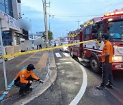 길 가다 날벼락…머리 위 전선 떨어져 감전 “2도 화상”