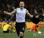 Soccer Iniesta Retirement