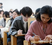 이주민의 한글 선생님들 "우리 직업요?"…10명 중 9명 '비추'