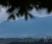 北 "오늘부터 韓 연결 도로·철길 완전 단절…요새화 공사도"(종합)