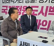 단식 농성 천막서 만난 김영환 충북지사와 최민호 세종시장